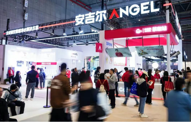 安吉尔全球餐饮智能净水解决方案，助力行业健康用水与高效运营